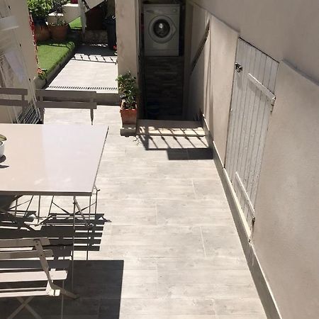 Jolie appartement Nice proche mer et aéroport Une chambre plus salon avec cuisine Exterior foto