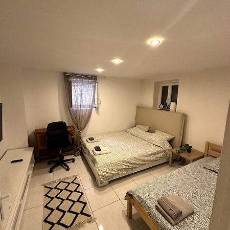 Jolie appartement Nice proche mer et aéroport Une chambre plus salon avec cuisine Exterior foto
