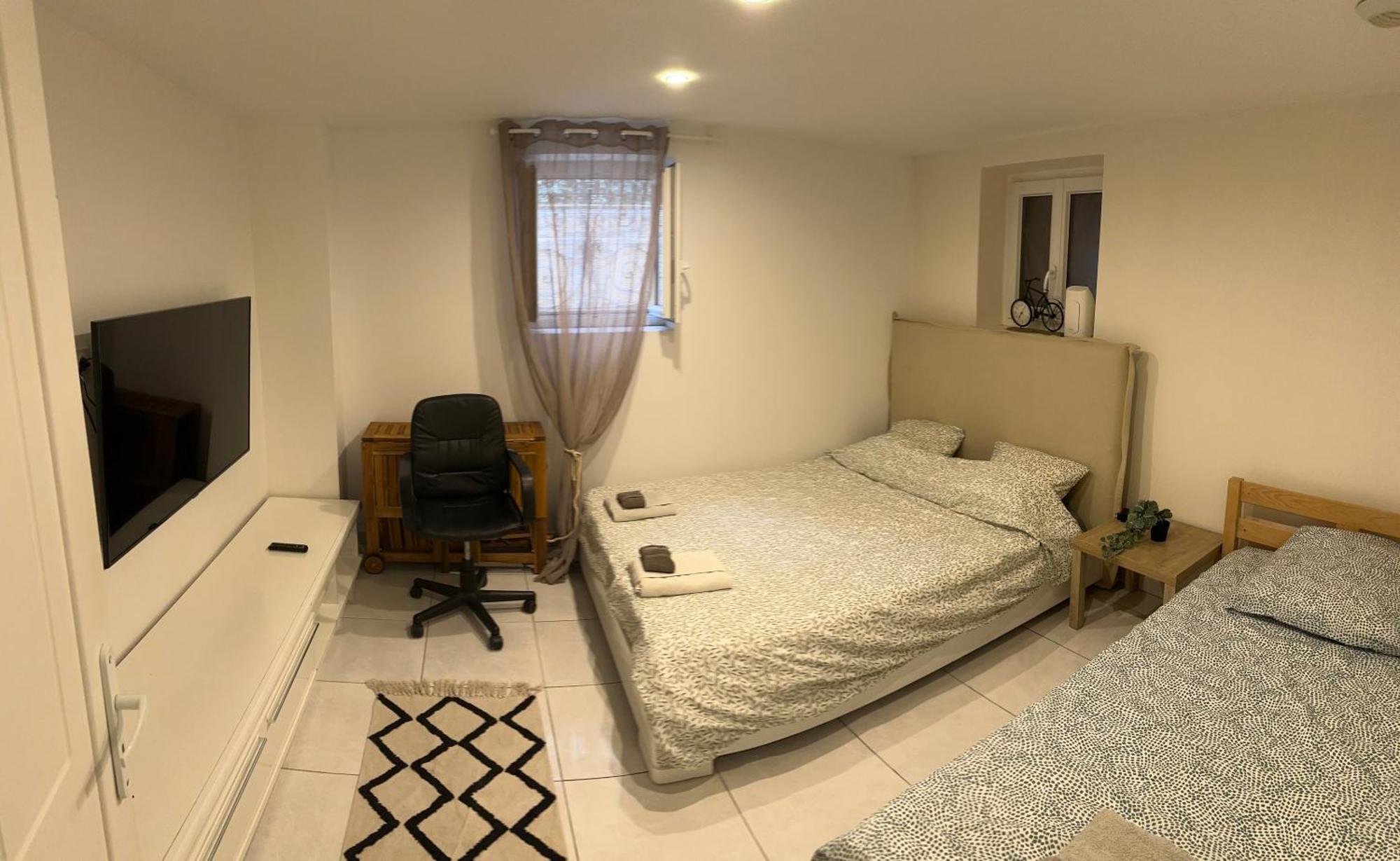 Jolie appartement Nice proche mer et aéroport Une chambre plus salon avec cuisine Exterior foto